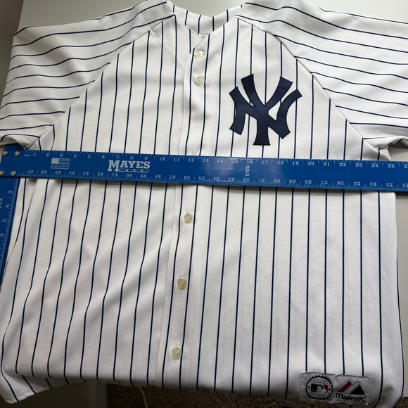 Vintage Majestic New York Yankees MLB Pinstripe Baseball Jersey Mens NY ( USA) - Picture 6 of 11
